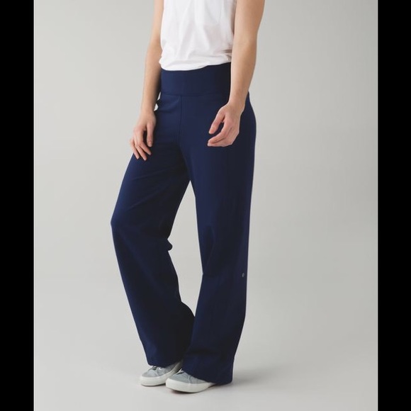 Lululemon Sit in Stillness Pant Navy Size 6 NEW - Picture 3 of 3